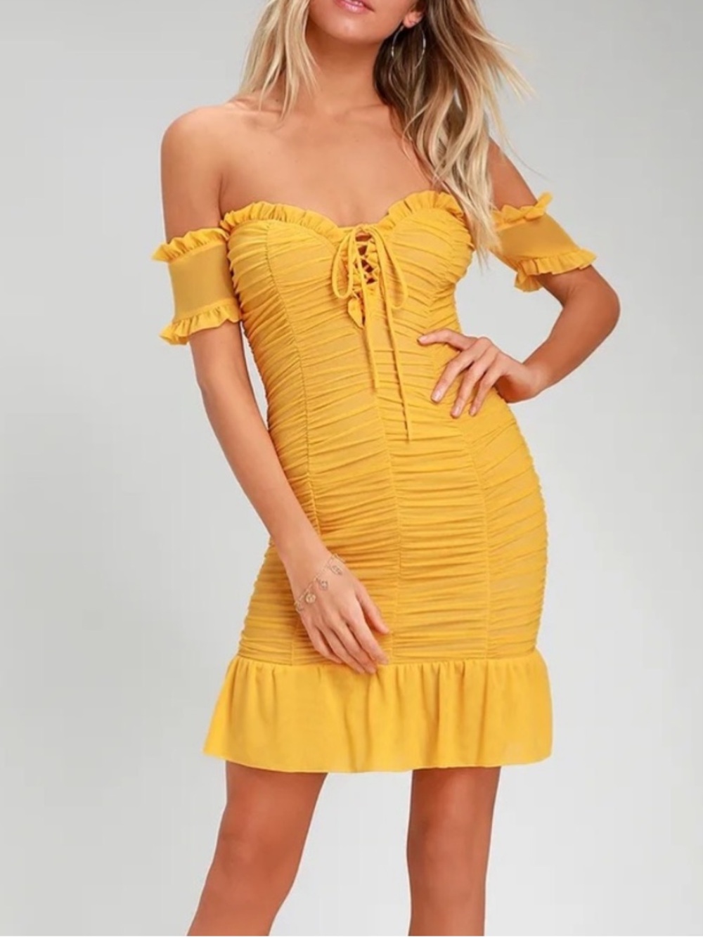Lulus Off-Shoulder Yellow Ruched Dress NWT Size Small